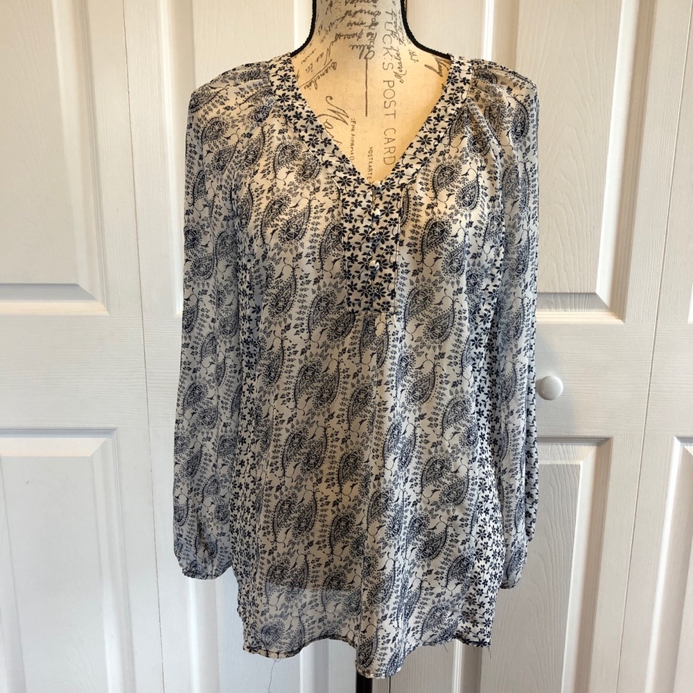Zac & Rachel blue & white paisley blouse